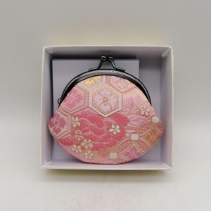 Portamonete artigianale da Kyoto S – Rosa con peonie e motivi tradizionali